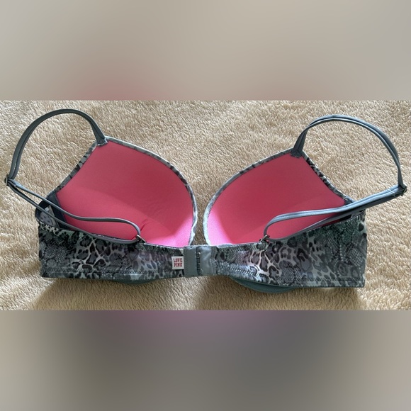 PINK Victoria’s Secret Heartbreaker Plunge Push-up Bra 36B Animal Print - Picture 2 of 3